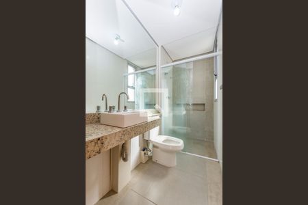 Apartamento à venda com 68m², 2 quartos e 2 vagas Apartamento à venda com 68m², 2 quartos e 2 vagasBanheiro Social