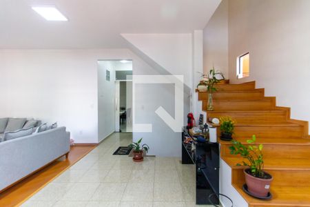 Sala de casa à venda com 3 quartos, 180m² em Vila Anglo Brasileira, São Paulo