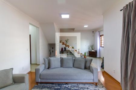 v de casa à venda com 3 quartos, 180m² em Vila Anglo Brasileira, São Paulo