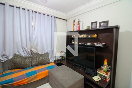 Sala  de casa à venda com 3 quartos, 230m² em Vila Lúcia, São Paulo