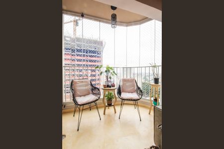 Sacada de apartamento à venda com 3 quartos, 70m² em Vila Osasco, Osasco