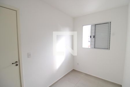 Quarto 1 de apartamento para alugar com 2 quartos, 40m² em Jardim São Paulo, São Paulo
