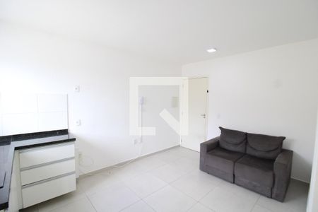 Sala / Cozinha de apartamento para alugar com 2 quartos, 40m² em Jardim São Paulo, São Paulo