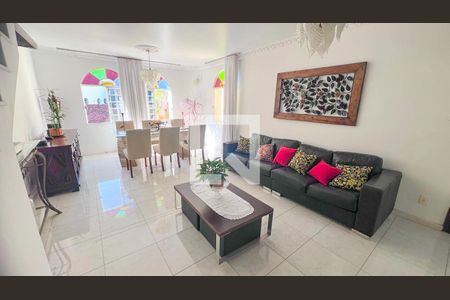 Apartamento à venda com 170m², 4 quartos e 3 vagasSala