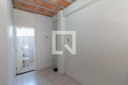 Sala/Quarto  de casa para alugar com 1 quarto, 60m² em Madre Gertrudes, Belo Horizonte