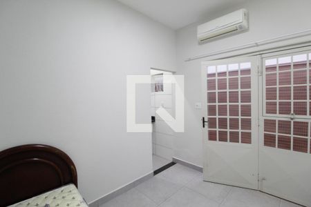 Quarto de kitnet/studio para alugar com 1 quarto, 1160m² em Martins, Uberlândia