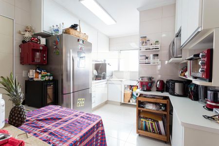 Cozinha de apartamento à venda com 2 quartos, 96m² em Indianópolis, São Paulo