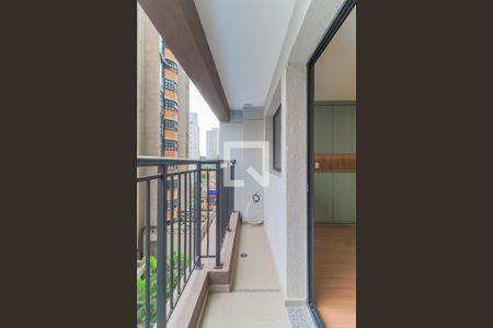 Varanda de kitnet/studio à venda com 1 quarto, 25m² em Campo Belo, São Paulo