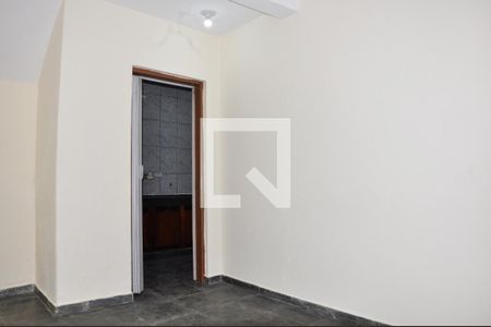 Sala/Quarto de casa para alugar com 1 quarto, 36m² em Vila Santa Maria, São Paulo