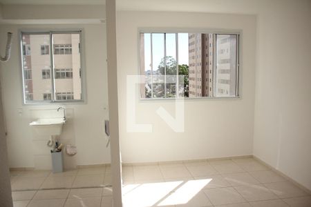 Sala de apartamento para alugar com 2 quartos, 40m² em Jk, Contagem