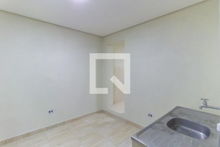 Cozinha de casa para alugar com 1 quarto, 15m² em Cambuci, São Paulo