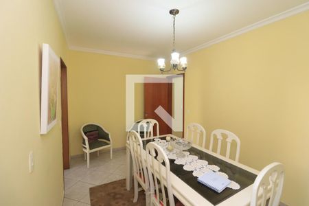 Sala de Jantar de casa à venda com 3 quartos, 153m² em Vila Carrão, São Paulo