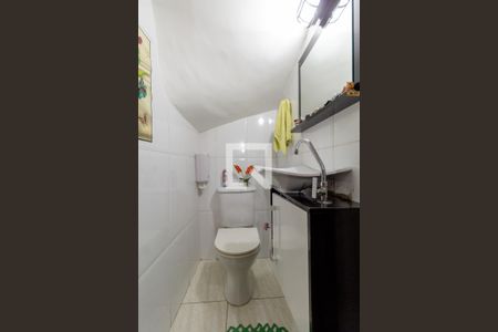 Lavabo de casa de condomínio para alugar com 2 quartos, 94m² em Cidade Líder, São Paulo