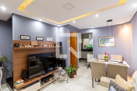Sala  de casa de condomínio para alugar com 2 quartos, 94m² em Cidade Líder, São Paulo