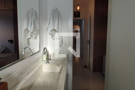 Banheiro Suíte de apartamento à venda com 3 quartos, 74m² em Parque Fazendinha, Campinas