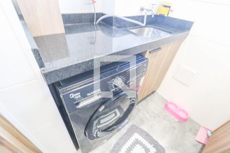 Apartamento à venda com 53m², 2 quartos e 1 vaga Apartamento à venda com 53m², 2 quartos e 1 vagaCozinha e Área de Serviço