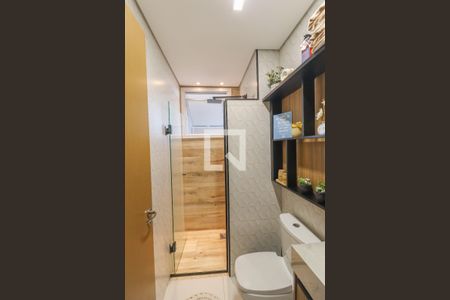 Apartamento à venda com 53m², 2 quartos e 1 vaga Apartamento à venda com 53m², 2 quartos e 1 vagaBanheiro