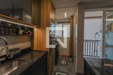 Apartamento à venda com 53m², 2 quartos e 1 vaga Apartamento à venda com 53m², 2 quartos e 1 vagaCozinha e Área de Serviço