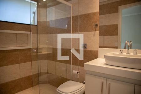 Banheiro Suíte 1 de casa de condomínio para alugar com 4 quartos, 380m² em Golden Park Residence, Hortolândia