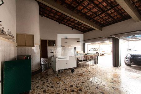 Casa para alugar com 277m², 5 quartos e NaN vagas Casa para alugar com 277m², 5 quartos e NaN vagasVagas de garagem