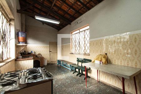 Casa para alugar com 277m², 5 quartos e NaN vagas Casa para alugar com 277m², 5 quartos e NaN vagasCozinha Externa