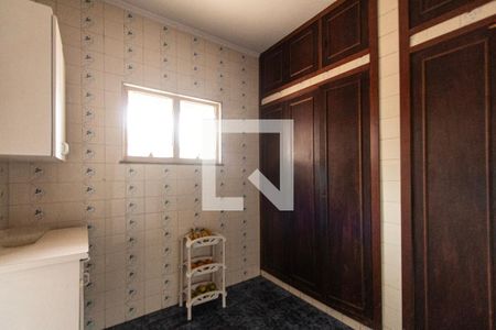 Casa para alugar com 277m², 5 quartos e NaN vagas Casa para alugar com 277m², 5 quartos e NaN vagasCozinha