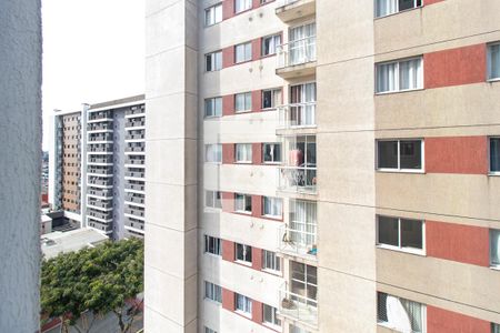 Vista do Quarto 1 de apartamento para alugar com 2 quartos, 50m² em Capão Raso, Curitiba