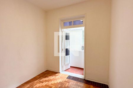 Quarto 01 de apartamento à venda com 2 quartos, 70m² em Copacabana, Rio de Janeiro