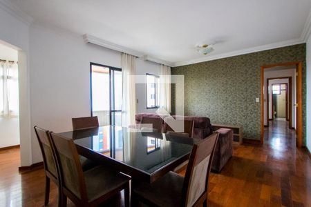 Sala de apartamento à venda com 2 quartos, 98m² em Vila Gilda, Santo André