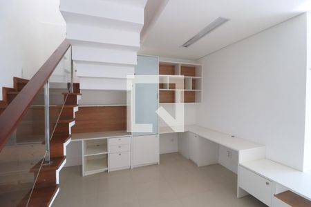 Sala de TV de apartamento para alugar com 4 quartos, 300m² em Vila Gomes Cardim, São Paulo