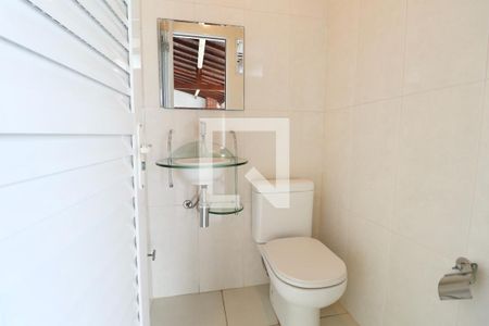 Lavabo de apartamento para alugar com 2 quartos, 146m² em Jardim Las Palmas, Guarujá