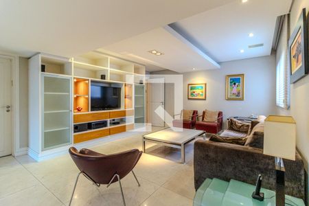 Sala de TV de apartamento à venda com 3 quartos, 300m² em Santa Cecilia, São Paulo