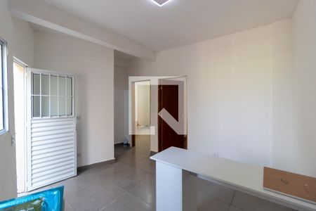 Sala/ Cozinha de casa para alugar com 2 quartos, 40m² em Jardim dos Prados, São Paulo