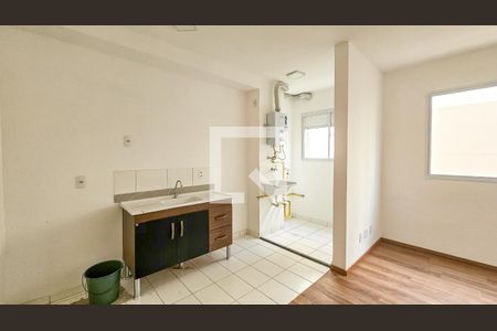 Cozinha de apartamento para alugar com 2 quartos, 33m² em Vila Socorro, São Paulo