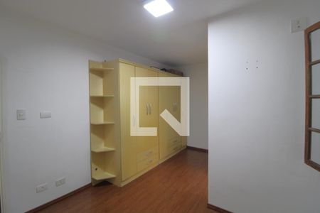 Suíte de casa para alugar com 3 quartos, 495m² em Vila Arriete, São Paulo