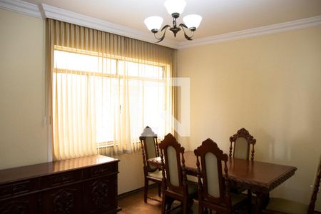 Sala 1 de apartamento para alugar com 3 quartos, 106m² em Setor Central, Goiânia