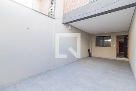 Casa à venda com 119m², 3 quartos e 2 vagas Casa à venda com 119m², 3 quartos e 2 vagasÁrea comum
