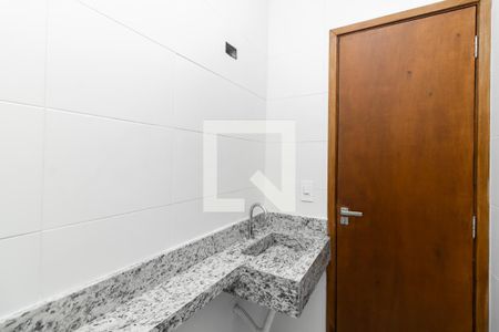 Casa à venda com 119m², 3 quartos e 2 vagas Casa à venda com 119m², 3 quartos e 2 vagasBanheiro