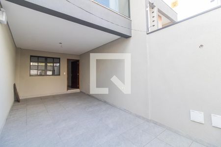 Casa à venda com 119m², 3 quartos e 2 vagas Casa à venda com 119m², 3 quartos e 2 vagasGaragem
