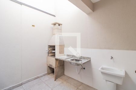 Casa à venda com 111m², 3 quartos e 2 vagas Casa à venda com 111m², 3 quartos e 2 vagasÁrea de Serviço