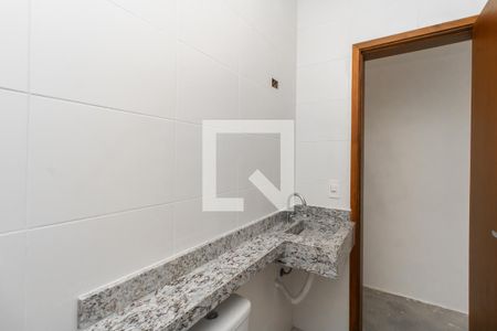 Casa à venda com 109m², 3 quartos e 2 vagas Casa à venda com 109m², 3 quartos e 2 vagasBanheiro