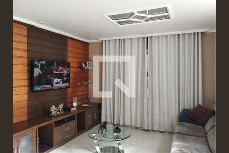 Casa à venda com 4 quartos, 259m² em Jardim Guapira, São Paulo