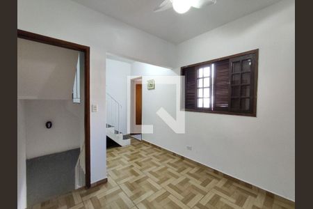 Casa à venda com 3 quartos, 160m² em Cidade dos Bandeirantes, São Paulo