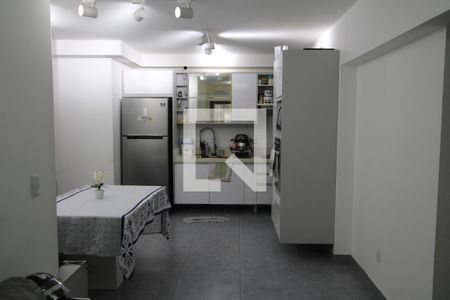 Sala / Cozinha de apartamento para alugar com 2 quartos, 56m² em Vila Ester (zona Norte), São Paulo