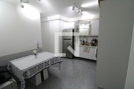 Sala / Cozinha de apartamento à venda com 2 quartos, 56m² em Vila Ester (zona Norte), São Paulo