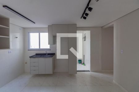 Sala e Cozinha Integrada  de apartamento para alugar com 2 quartos, 40m² em Vila Nova Savoia, São Paulo