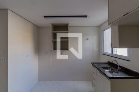 Sala e Cozinha Integrada  de apartamento para alugar com 2 quartos, 40m² em Vila Nova Savoia, São Paulo