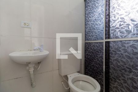 Banheiro Suíte 1 de casa de condomínio para alugar com 2 quartos, 75m² em Cidade Patriarca, São Paulo