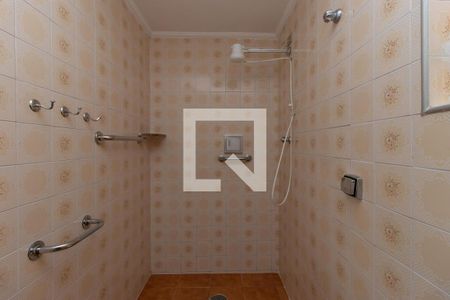 Banheiro Social de casa para alugar com 3 quartos, 80m² em Vila Nivi, São Paulo