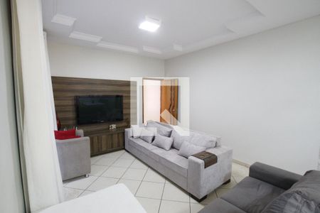 Sala de casa para alugar com 3 quartos, 150m² em Loteamento Celina Park, Goiânia